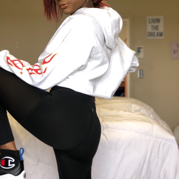 White cropped hoodie - Picture 1 of 3